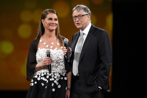 Почему Melinda Gates не имеет своих собственных денег?